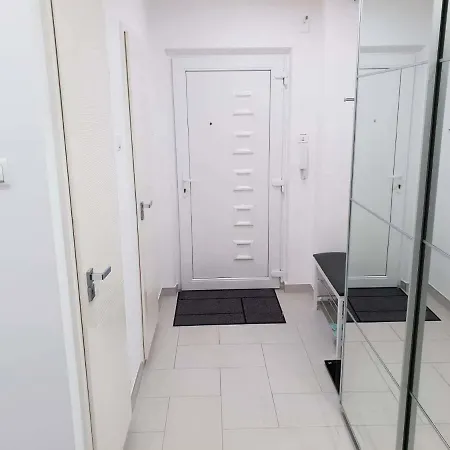 Apartment Dream Apartman *